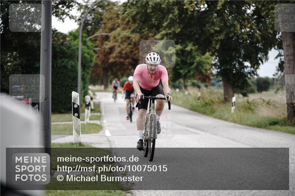 30.08.2026 - Elbe Triathlon Hamburg Michael Burmester http://msf.ph/oto/10075015 30.08.2026 10:57:04 Radfahren 1064, 1144, 1151, 1178, 1284, 1314, 1444 meine-sportfotos.de