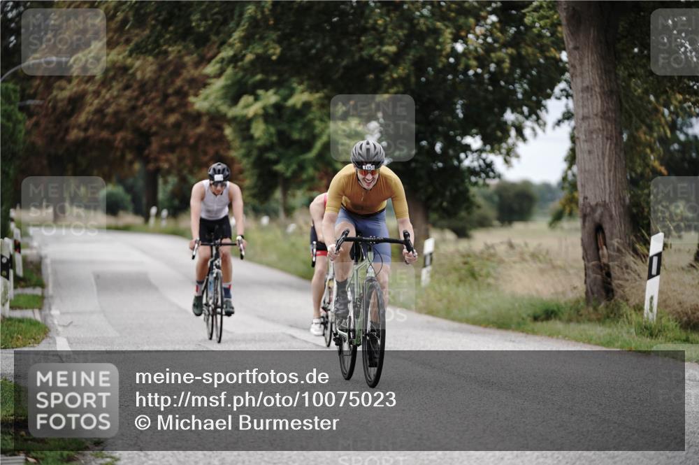 30.08.2026 - Elbe Triathlon Hamburg Michael Burmester http://msf.ph/oto/10075023 30.08.2026 10:57:08 Radfahren 1151, 1178, 1284, 1444 meine-sportfotos.de