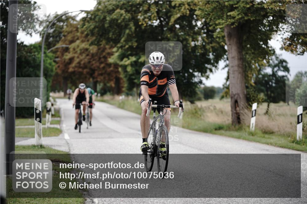 30.08.2026 - Elbe Triathlon Hamburg Michael Burmester http://msf.ph/oto/10075036 30.08.2026 10:57:31 Radfahren 1081, 1250, 1262, 1343, 1375 meine-sportfotos.de