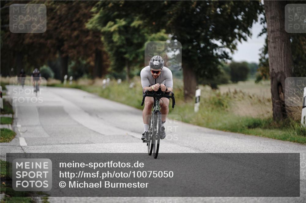 30.08.2026 - Elbe Triathlon Hamburg Michael Burmester http://msf.ph/oto/10075050 30.08.2026 10:57:40 Radfahren 1150, 1183, 1375 meine-sportfotos.de