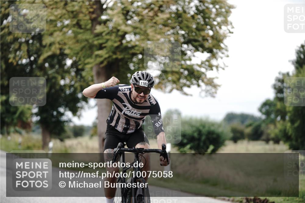 30.08.2026 - Elbe Triathlon Hamburg Michael Burmester http://msf.ph/oto/10075058 30.08.2026 10:57:47 Radfahren 1170, 1183 meine-sportfotos.de