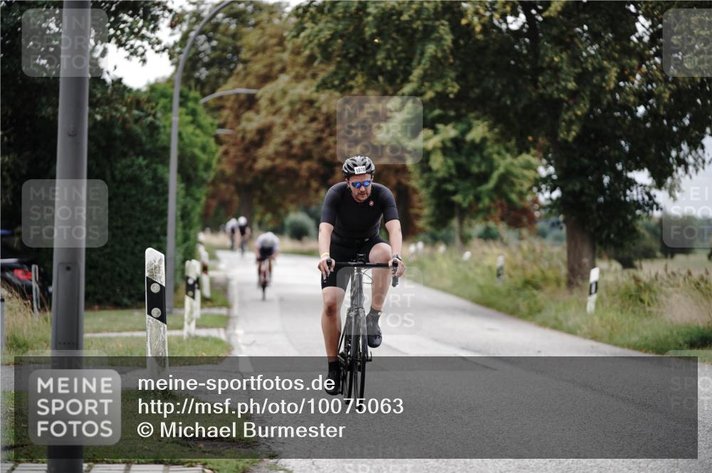30.08.2026 - Elbe Triathlon Hamburg Michael Burmester http://msf.ph/oto/10075063 30.08.2026 10:57:57 Radfahren 1078, 1385 meine-sportfotos.de