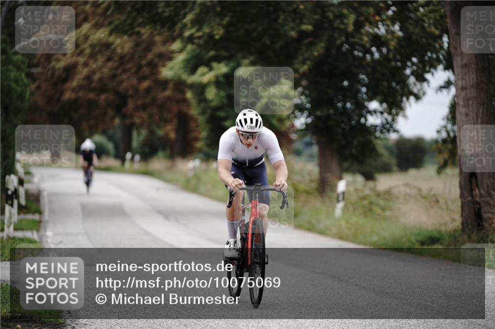 30.08.2026 - Elbe Triathlon Hamburg Michael Burmester http://msf.ph/oto/10075069 30.08.2026 10:58:00 Radfahren 1078, 1371, 1385, 1456 meine-sportfotos.de