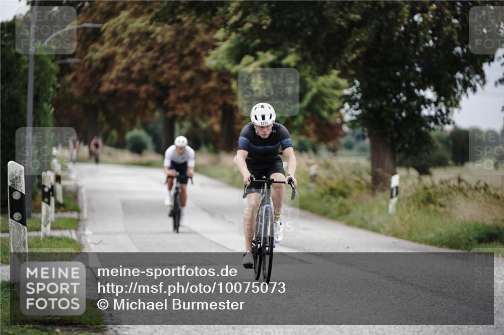 30.08.2026 - Elbe Triathlon Hamburg Michael Burmester http://msf.ph/oto/10075073 30.08.2026 10:58:05 Radfahren 1371, 1456 meine-sportfotos.de