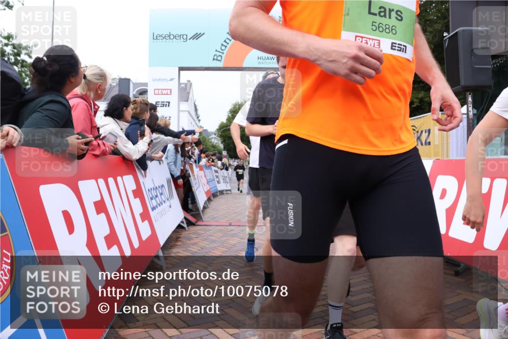 30.08.2026 - Blankeneser Heldenlauf Lena Gebhardt http://msf.ph/oto/10075078 30.08.2026 10:25:51 Ziel 5036, 5156, 5158, 5192, 5263, 5406, 5588, 5590, 5591, 5685, 5686, 5710, 5777, 5870 meine-sportfotos.de