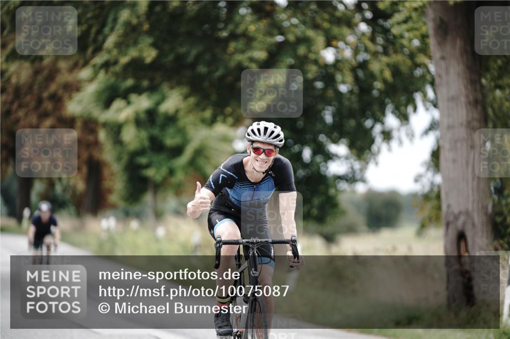30.08.2026 - Elbe Triathlon Hamburg Michael Burmester http://msf.ph/oto/10075087 30.08.2026 10:58:23 Radfahren 1134, 1199, 1229 meine-sportfotos.de