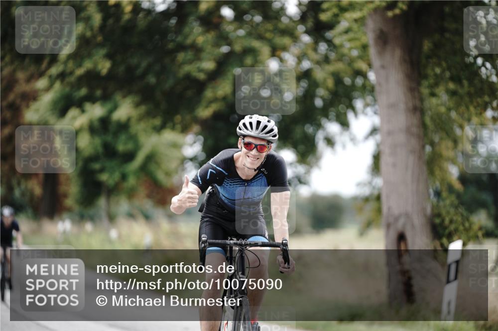 30.08.2026 - Elbe Triathlon Hamburg Michael Burmester http://msf.ph/oto/10075090 30.08.2026 10:58:23 Radfahren 1134, 1199, 1229 meine-sportfotos.de