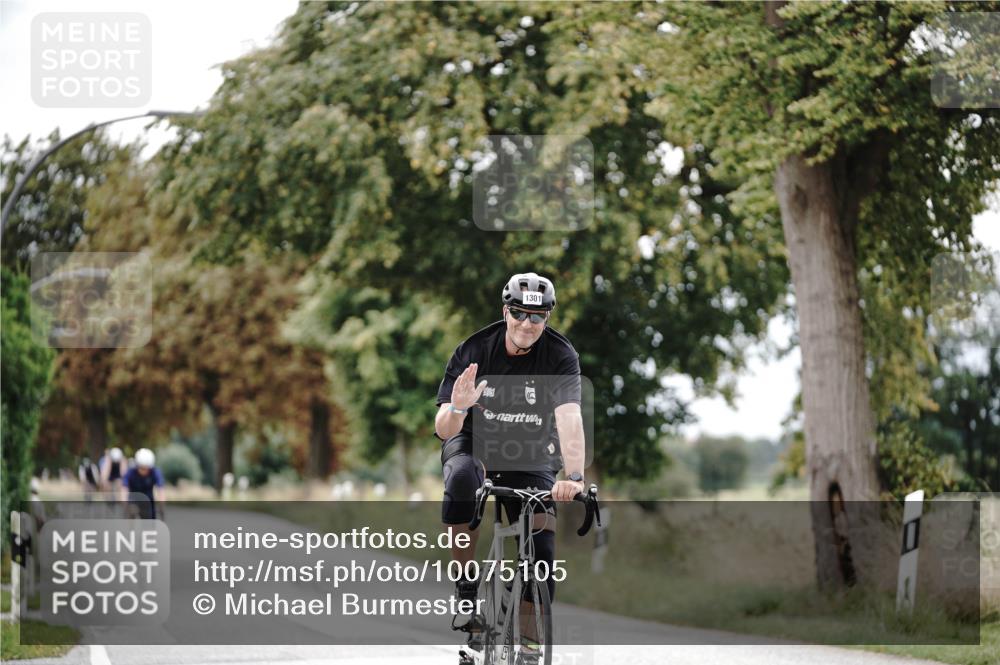 30.08.2026 - Elbe Triathlon Hamburg Michael Burmester http://msf.ph/oto/10075105 30.08.2026 10:59:06 Radfahren 1203, 1290, 1301 meine-sportfotos.de
