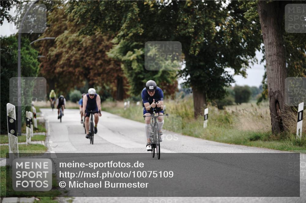 30.08.2026 - Elbe Triathlon Hamburg Michael Burmester http://msf.ph/oto/10075109 30.08.2026 10:59:12 Radfahren 1137, 1203, 1217, 1290, 1384 meine-sportfotos.de