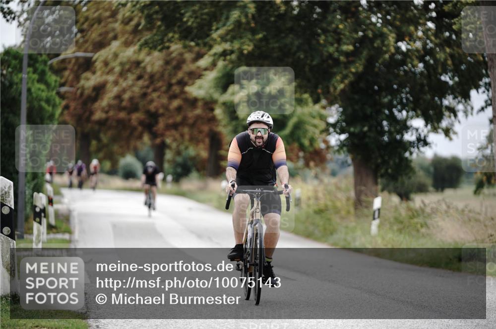 30.08.2026 - Elbe Triathlon Hamburg Michael Burmester http://msf.ph/oto/10075143 30.08.2026 10:59:39 Radfahren 1050, 1180 meine-sportfotos.de