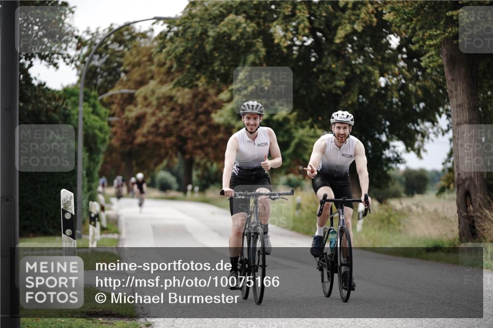 30.08.2026 - Elbe Triathlon Hamburg Michael Burmester http://msf.ph/oto/10075166 30.08.2026 10:59:55 Radfahren 945, 1034, 1090, 1331 meine-sportfotos.de
