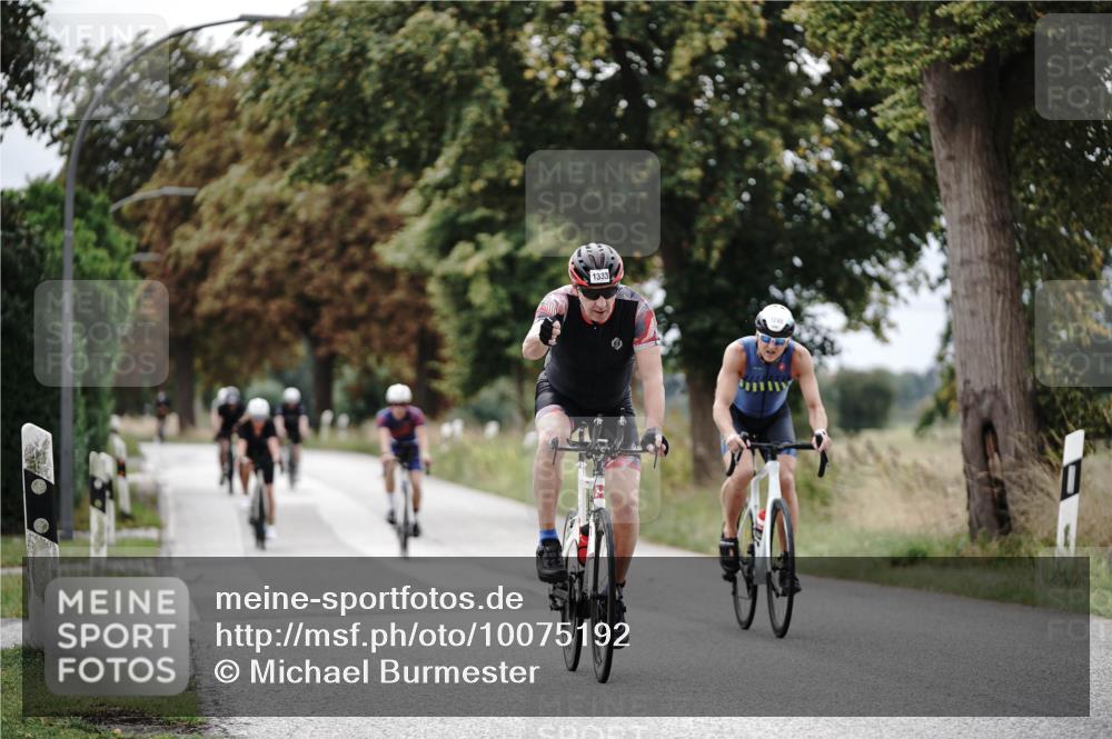 30.08.2026 - Elbe Triathlon Hamburg Michael Burmester http://msf.ph/oto/10075192 30.08.2026 11:00:19 Radfahren 888, 1129, 1237, 1249, 1333, 1369, 1379 meine-sportfotos.de