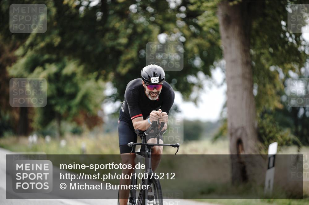 30.08.2026 - Elbe Triathlon Hamburg Michael Burmester http://msf.ph/oto/10075212 30.08.2026 11:00:30 Radfahren 1322, 1455 meine-sportfotos.de