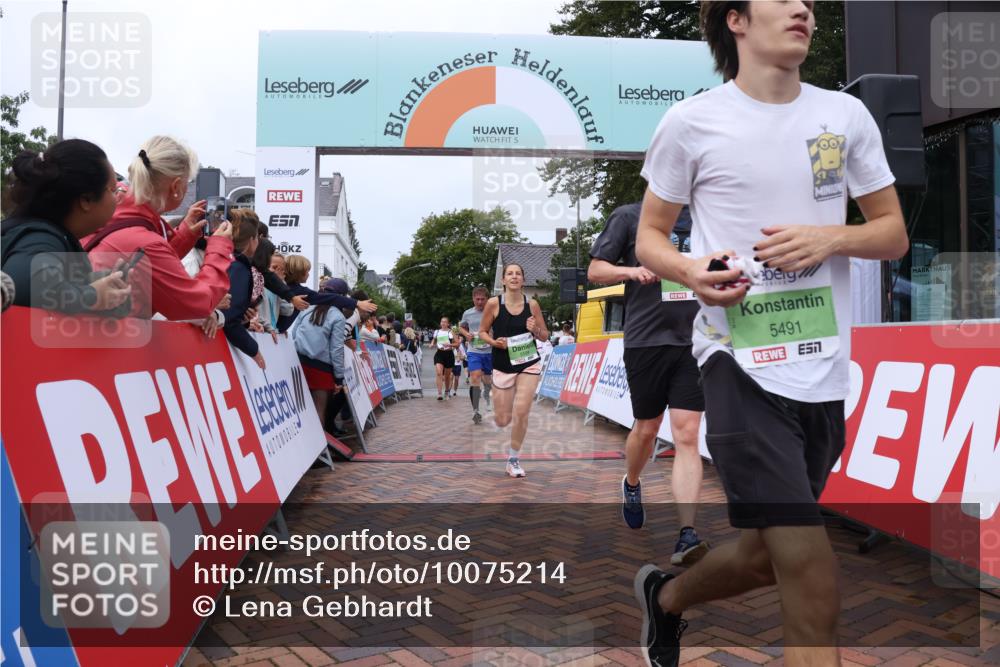 30.08.2026 - Blankeneser Heldenlauf Lena Gebhardt http://msf.ph/oto/10075214 30.08.2026 10:26:15 Ziel 5284, 5461, 5491, 5598, 5599, 5612, 5632, 5670, 5671, 5672, 5740, 5875 meine-sportfotos.de