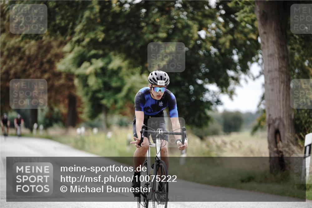 30.08.2026 - Elbe Triathlon Hamburg Michael Burmester http://msf.ph/oto/10075222 30.08.2026 11:00:38 Radfahren 1377 meine-sportfotos.de