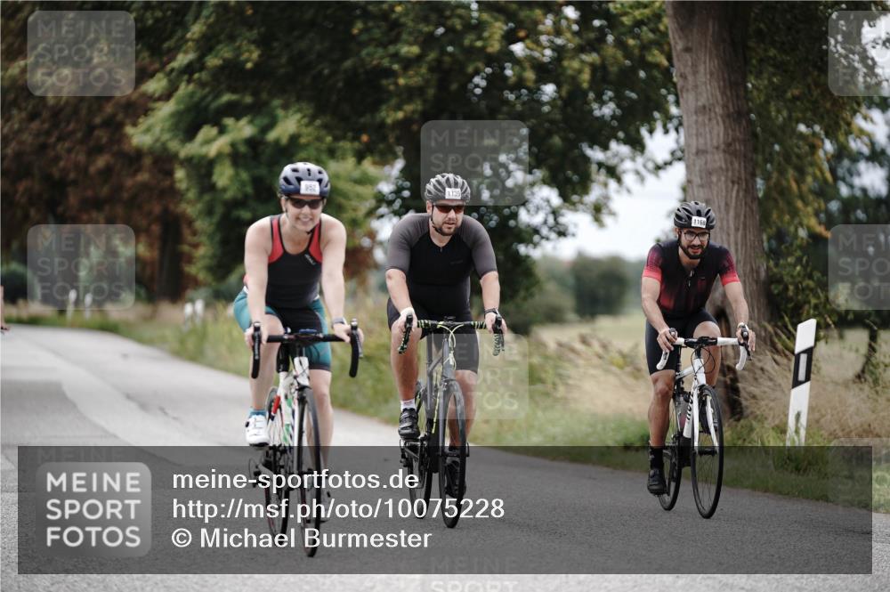 30.08.2026 - Elbe Triathlon Hamburg Michael Burmester http://msf.ph/oto/10075228 30.08.2026 11:00:46 Radfahren 952, 1082, 1139, 1168 meine-sportfotos.de