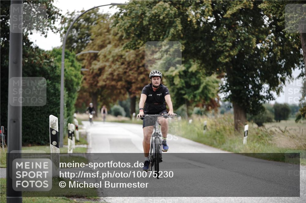 30.08.2026 - Elbe Triathlon Hamburg Michael Burmester http://msf.ph/oto/10075230 30.08.2026 11:00:49 Radfahren 952, 1082, 1139, 1168 meine-sportfotos.de