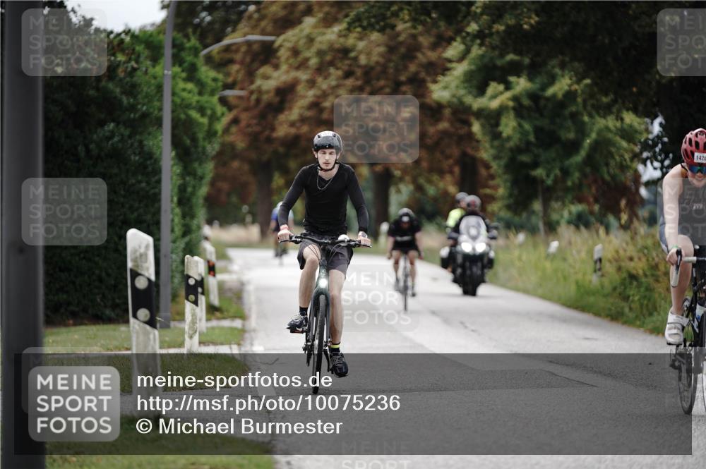 30.08.2026 - Elbe Triathlon Hamburg Michael Burmester http://msf.ph/oto/10075236 30.08.2026 11:00:59 Radfahren 1011, 1149, 1426 meine-sportfotos.de