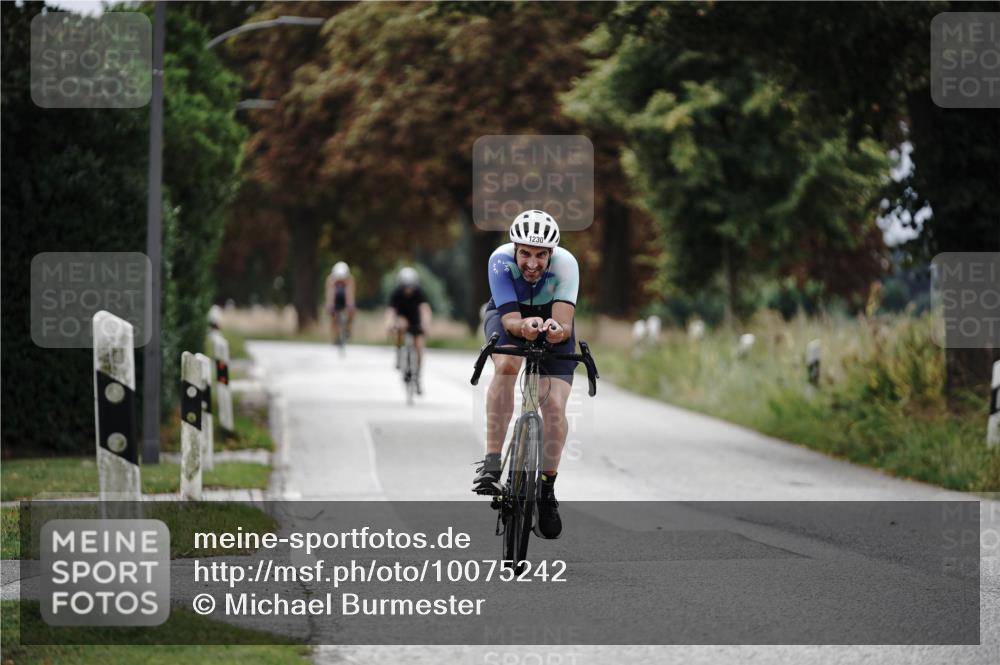 30.08.2026 - Elbe Triathlon Hamburg Michael Burmester http://msf.ph/oto/10075242 30.08.2026 11:01:07 Radfahren 1222, 1230 meine-sportfotos.de