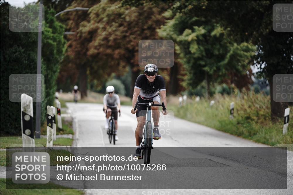 30.08.2026 - Elbe Triathlon Hamburg Michael Burmester http://msf.ph/oto/10075266 30.08.2026 11:01:31 Radfahren 941, 1367 meine-sportfotos.de