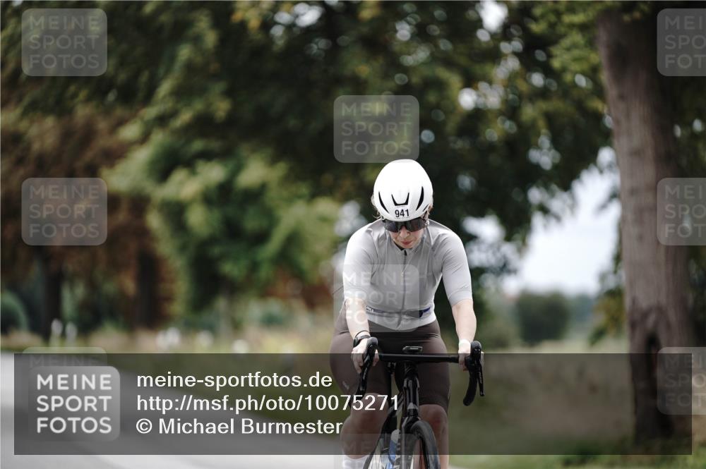 30.08.2026 - Elbe Triathlon Hamburg Michael Burmester http://msf.ph/oto/10075271 30.08.2026 11:01:34 Radfahren 941, 1367 meine-sportfotos.de