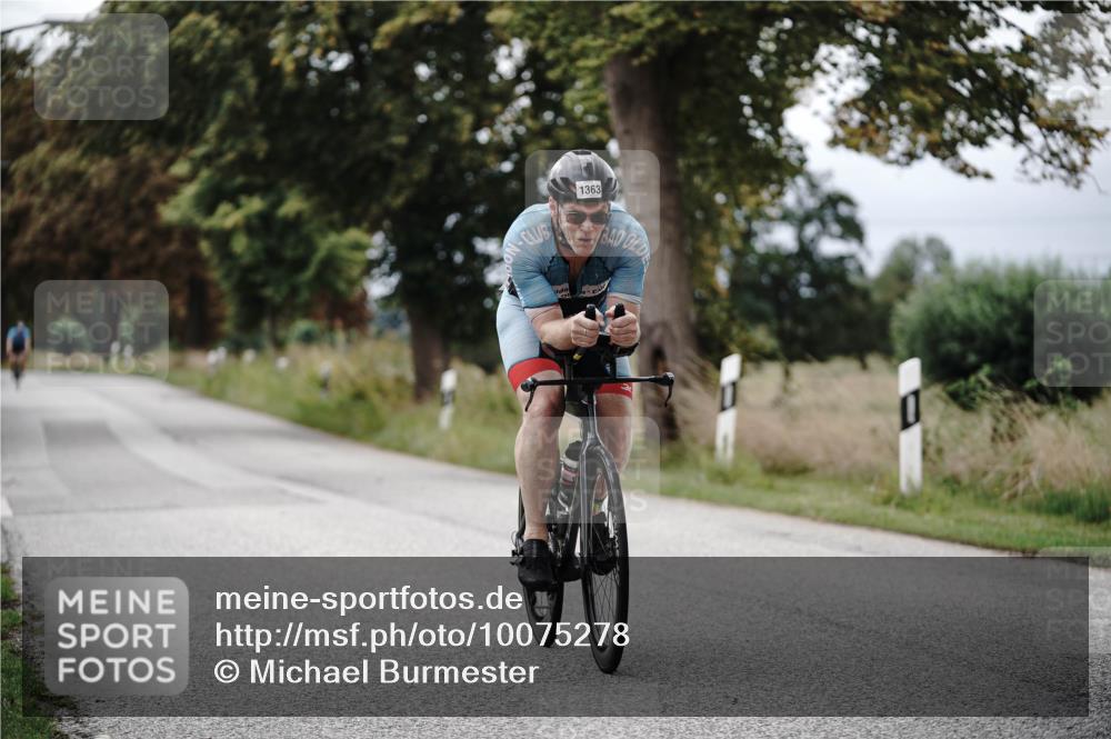 30.08.2026 - Elbe Triathlon Hamburg Michael Burmester http://msf.ph/oto/10075278 30.08.2026 11:01:50 Radfahren 1363 meine-sportfotos.de