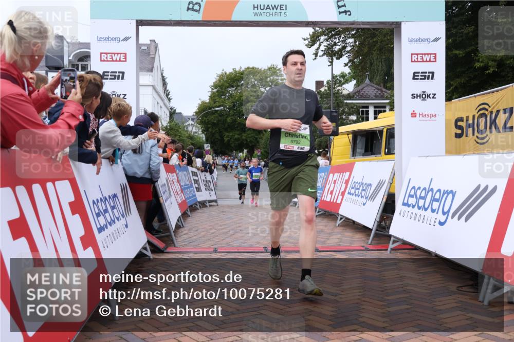 30.08.2026 - Blankeneser Heldenlauf Lena Gebhardt http://msf.ph/oto/10075281 30.08.2026 10:26:24 Ziel 5001, 5284, 5326, 5461, 5599, 5670, 5671, 5787, 5792, 5875 meine-sportfotos.de