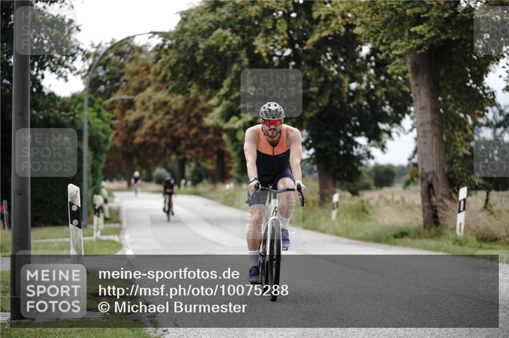 30.08.2026 - Elbe Triathlon Hamburg Michael Burmester http://msf.ph/oto/10075288 30.08.2026 11:02:14 Radfahren 1162, 1202, 1423 meine-sportfotos.de