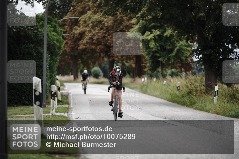 30.08.2026 - Elbe Triathlon Hamburg Michael Burmester http://msf.ph/oto/10075289 30.08.2026 11:02:17 Radfahren 1132, 1202, 1423 meine-sportfotos.de