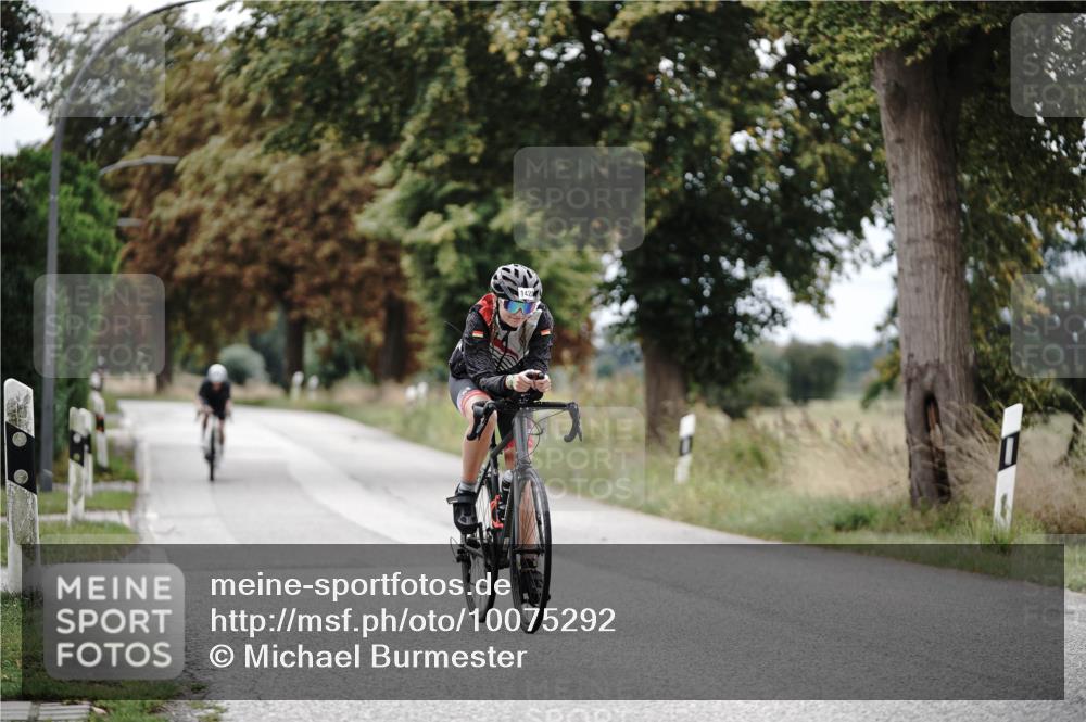 30.08.2026 - Elbe Triathlon Hamburg Michael Burmester http://msf.ph/oto/10075292 30.08.2026 11:02:19 Radfahren 1132, 1423 meine-sportfotos.de