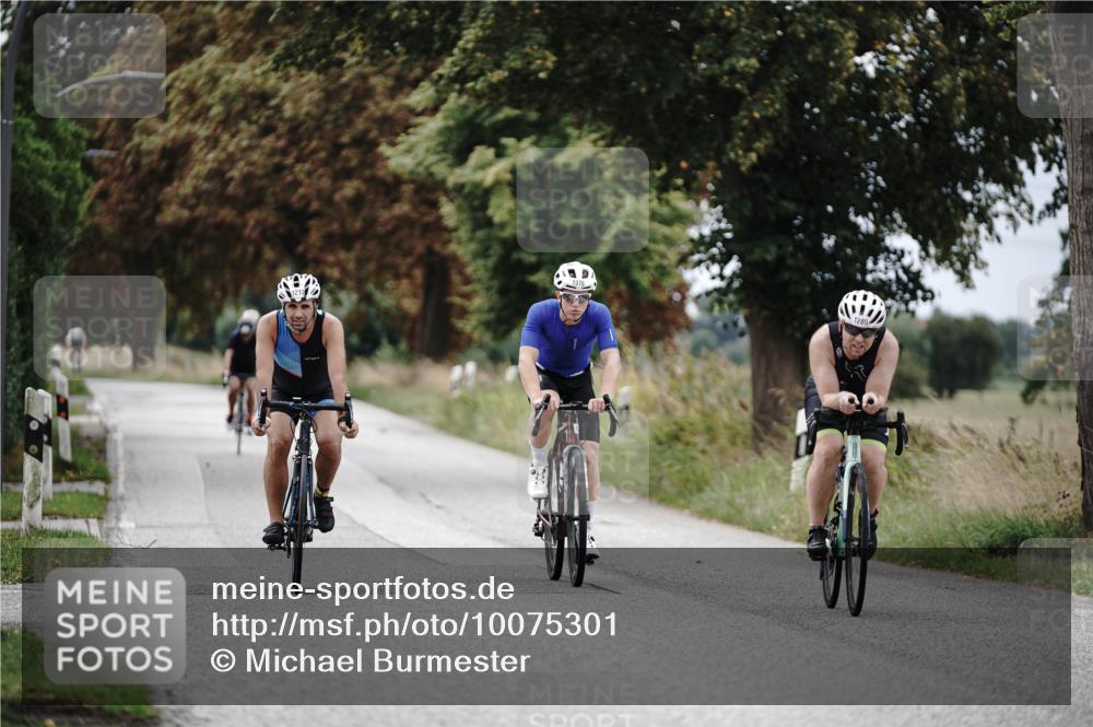 30.08.2026 - Elbe Triathlon Hamburg Michael Burmester http://msf.ph/oto/10075301 30.08.2026 11:02:34 Radfahren 1205, 1213, 1226, 1289, 1308, 1376 meine-sportfotos.de