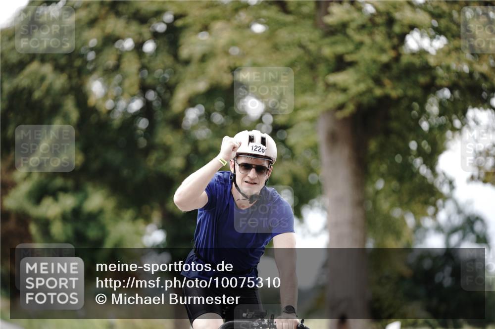30.08.2026 - Elbe Triathlon Hamburg Michael Burmester http://msf.ph/oto/10075310 30.08.2026 11:02:42 Radfahren 1205, 1226, 1412 meine-sportfotos.de
