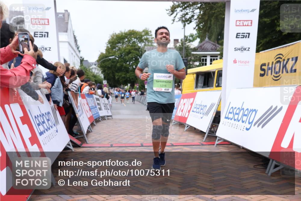 30.08.2026 - Blankeneser Heldenlauf Lena Gebhardt http://msf.ph/oto/10075311 30.08.2026 10:26:30 Ziel 5001, 5316, 5792 meine-sportfotos.de
