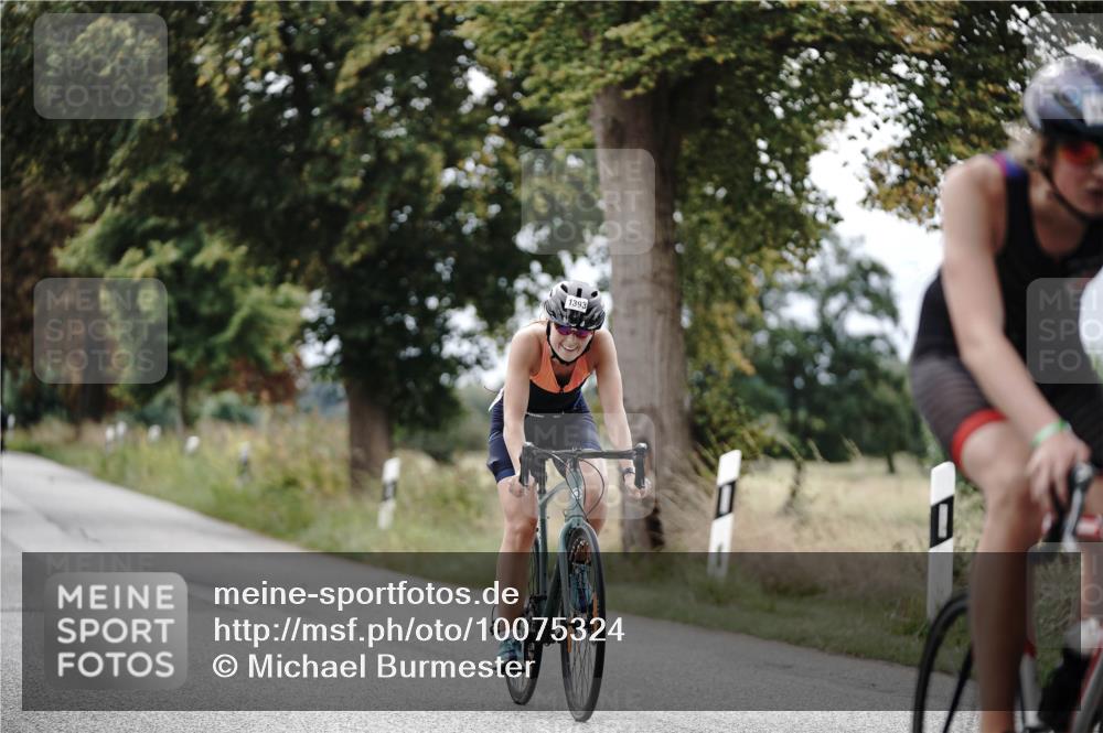 30.08.2026 - Elbe Triathlon Hamburg Michael Burmester http://msf.ph/oto/10075324 30.08.2026 11:02:58 Radfahren 1157, 1285, 1393, 1394, 1450 meine-sportfotos.de