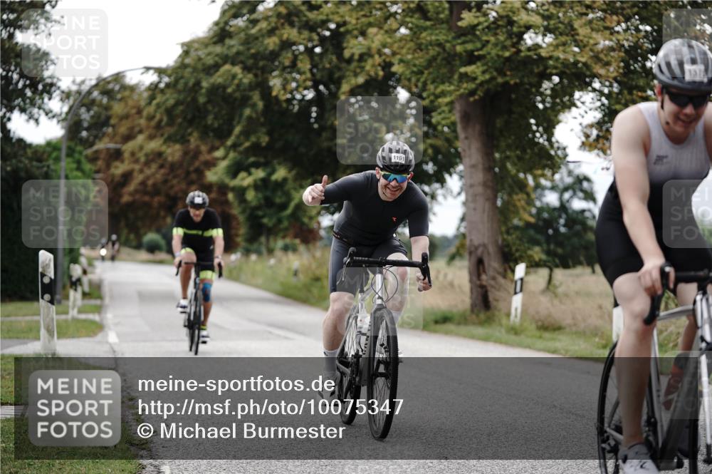30.08.2026 - Elbe Triathlon Hamburg Michael Burmester http://msf.ph/oto/10075347 30.08.2026 11:03:19 Radfahren 1161, 1246, 1378 meine-sportfotos.de