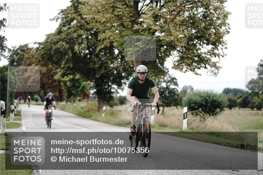 30.08.2026 - Elbe Triathlon Hamburg Michael Burmester http://msf.ph/oto/10075356 30.08.2026 11:03:31 Radfahren 1141, 1462 meine-sportfotos.de