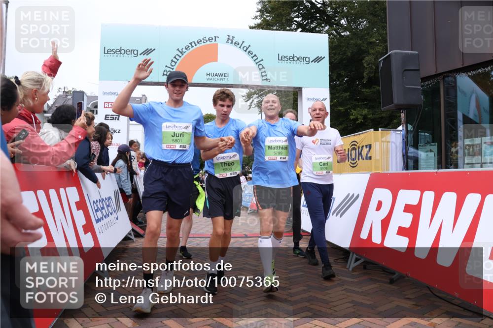 30.08.2026 - Blankeneser Heldenlauf Lena Gebhardt http://msf.ph/oto/10075365 30.08.2026 10:26:45 Ziel 5009, 5219, 5791, 5799, 5800, 5801, 5854 meine-sportfotos.de
