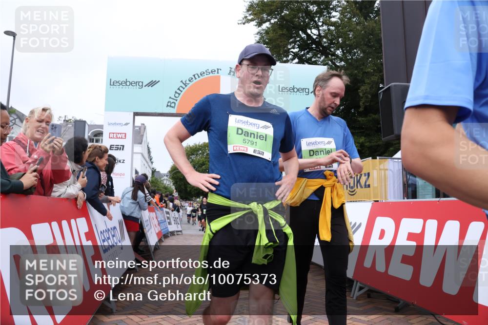 30.08.2026 - Blankeneser Heldenlauf Lena Gebhardt http://msf.ph/oto/10075373 30.08.2026 10:26:47 Ziel 5009, 5219, 5330, 5791, 5799, 5800, 5801, 5854 meine-sportfotos.de