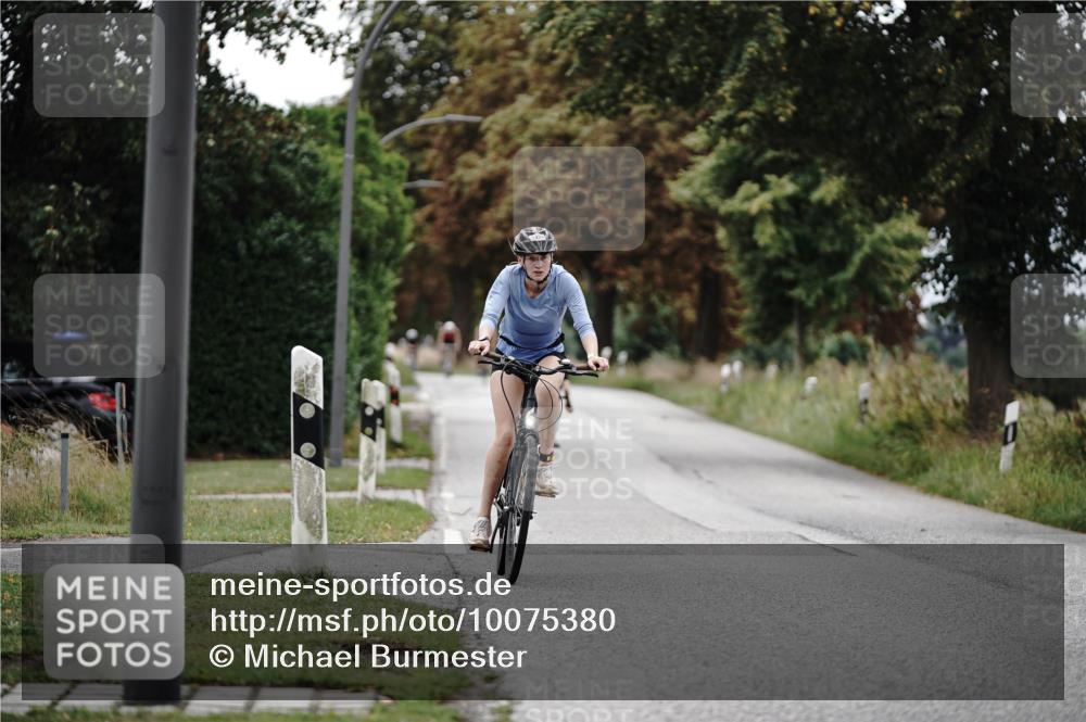 30.08.2026 - Elbe Triathlon Hamburg Michael Burmester http://msf.ph/oto/10075380 30.08.2026 11:03:59 Radfahren 946, 1428 meine-sportfotos.de