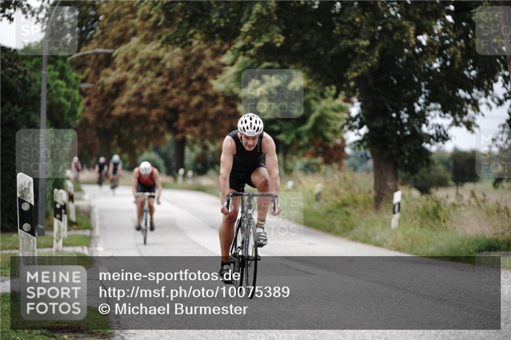 30.08.2026 - Elbe Triathlon Hamburg Michael Burmester http://msf.ph/oto/10075389 30.08.2026 11:04:08 Radfahren 1313, 1318, 1334 meine-sportfotos.de
