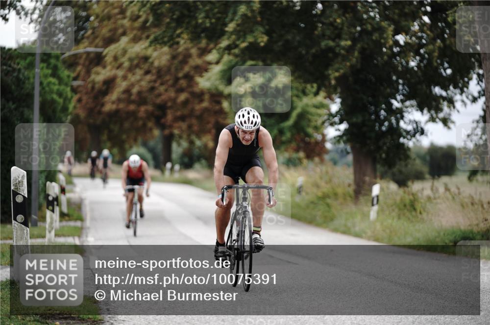 30.08.2026 - Elbe Triathlon Hamburg Michael Burmester http://msf.ph/oto/10075391 30.08.2026 11:04:08 Radfahren 1313, 1318, 1334 meine-sportfotos.de