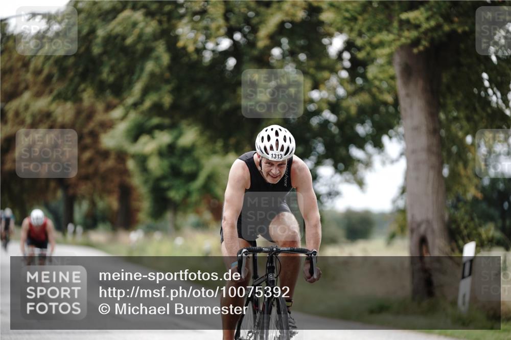 30.08.2026 - Elbe Triathlon Hamburg Michael Burmester http://msf.ph/oto/10075392 30.08.2026 11:04:09 Radfahren 1313, 1318, 1334 meine-sportfotos.de