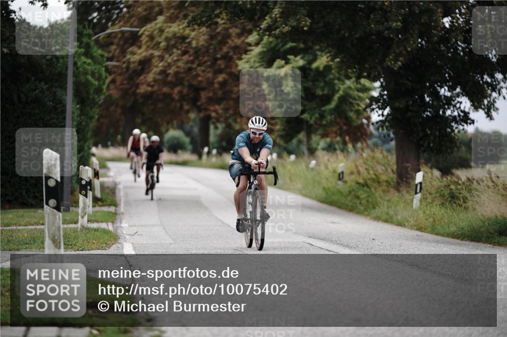 30.08.2026 - Elbe Triathlon Hamburg Michael Burmester http://msf.ph/oto/10075402 30.08.2026 11:04:16 Radfahren 1158, 1227, 1424 meine-sportfotos.de