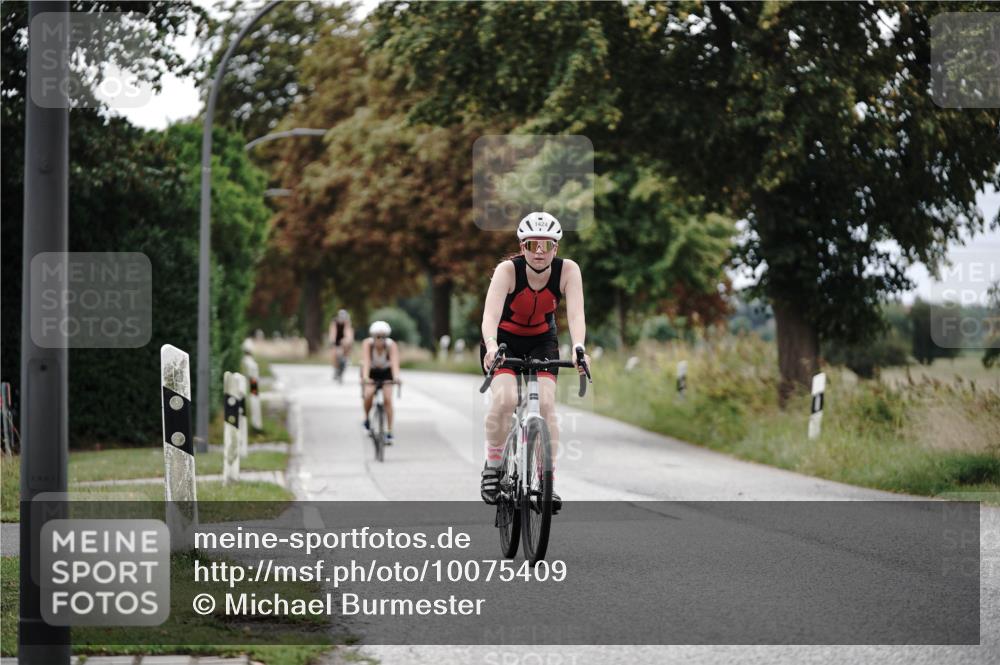 30.08.2026 - Elbe Triathlon Hamburg Michael Burmester http://msf.ph/oto/10075409 30.08.2026 11:04:23 Radfahren 904, 1158, 1424 meine-sportfotos.de