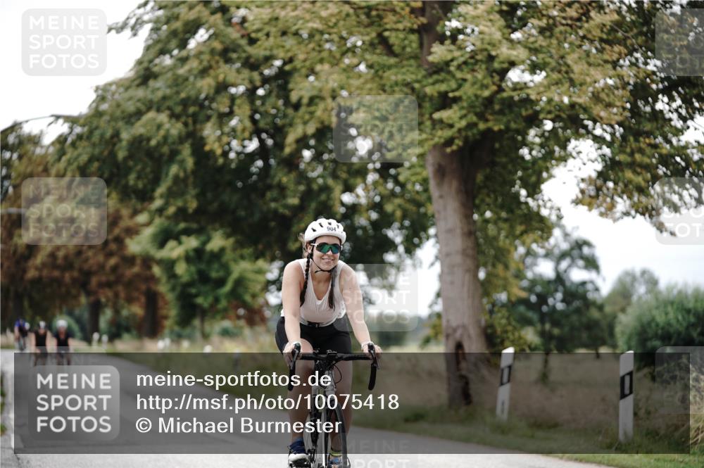 30.08.2026 - Elbe Triathlon Hamburg Michael Burmester http://msf.ph/oto/10075418 30.08.2026 11:04:27 Radfahren 904, 1403, 1404 meine-sportfotos.de