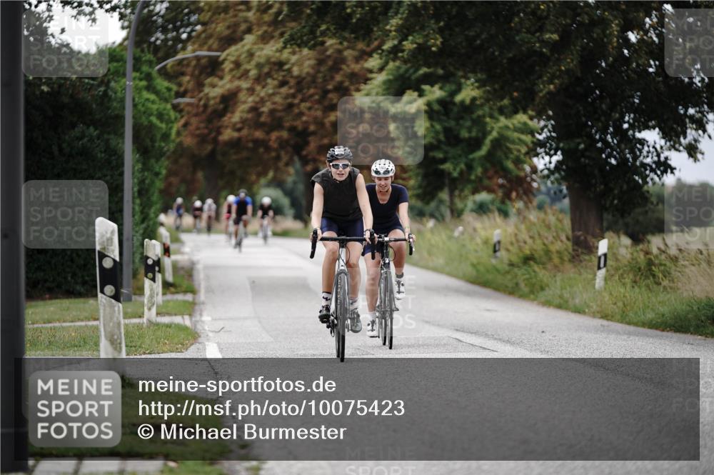 30.08.2026 - Elbe Triathlon Hamburg Michael Burmester http://msf.ph/oto/10075423 30.08.2026 11:04:30 Radfahren 904, 1403, 1404 meine-sportfotos.de