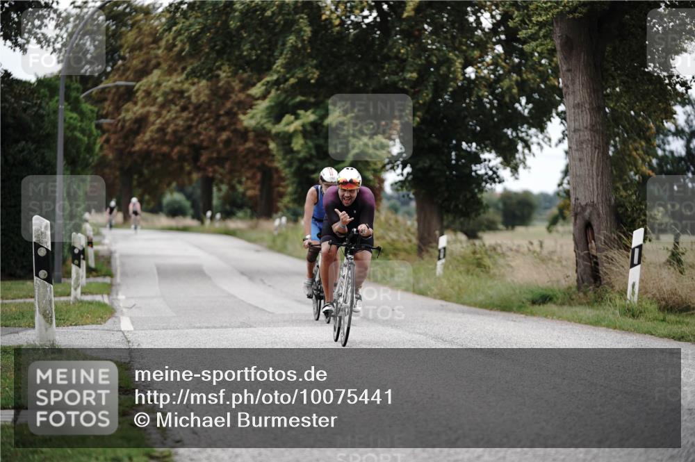 30.08.2026 - Elbe Triathlon Hamburg Michael Burmester http://msf.ph/oto/10075441 30.08.2026 11:04:43 Radfahren 820, 1256, 1295, 1362 meine-sportfotos.de
