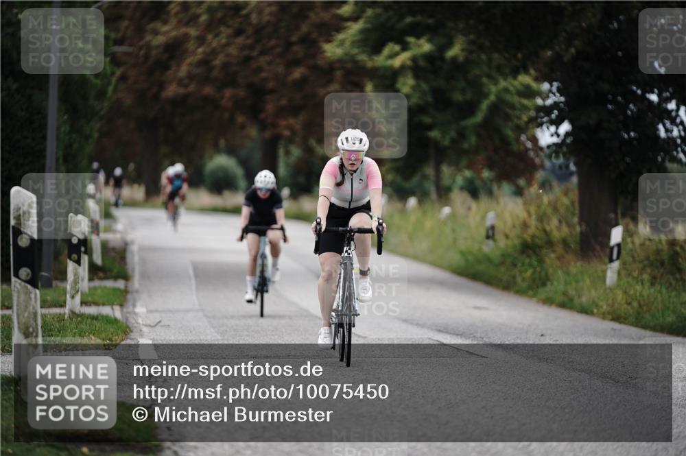 30.08.2026 - Elbe Triathlon Hamburg Michael Burmester http://msf.ph/oto/10075450 30.08.2026 11:04:53 Radfahren 1391, 1425 meine-sportfotos.de