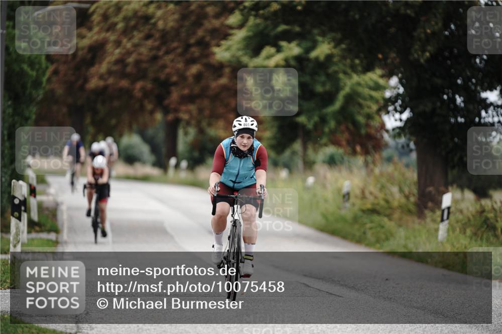 30.08.2026 - Elbe Triathlon Hamburg Michael Burmester http://msf.ph/oto/10075458 30.08.2026 11:05:00 Radfahren 801, 1459 meine-sportfotos.de