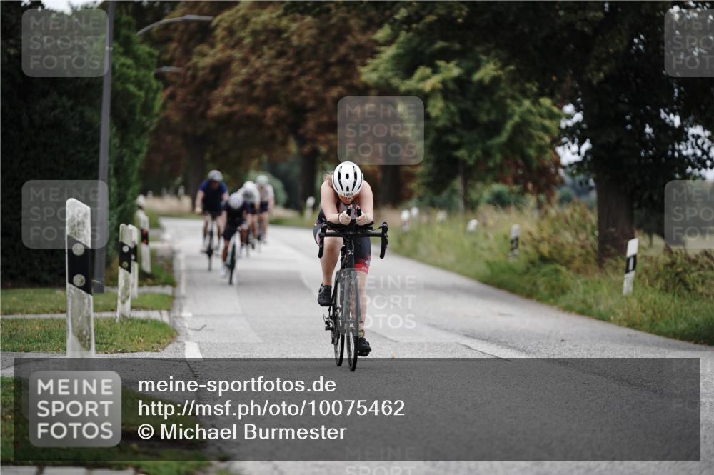 30.08.2026 - Elbe Triathlon Hamburg Michael Burmester http://msf.ph/oto/10075462 30.08.2026 11:05:03 Radfahren 801, 923, 1123, 1459 meine-sportfotos.de